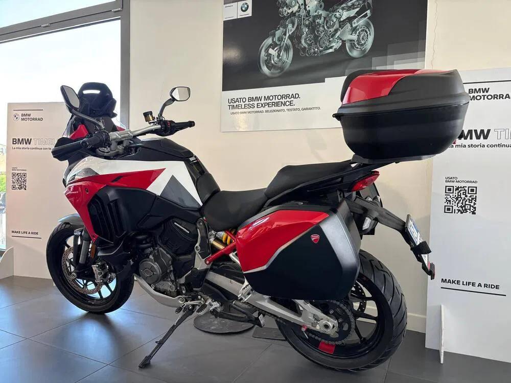 MULTISTRADA V4