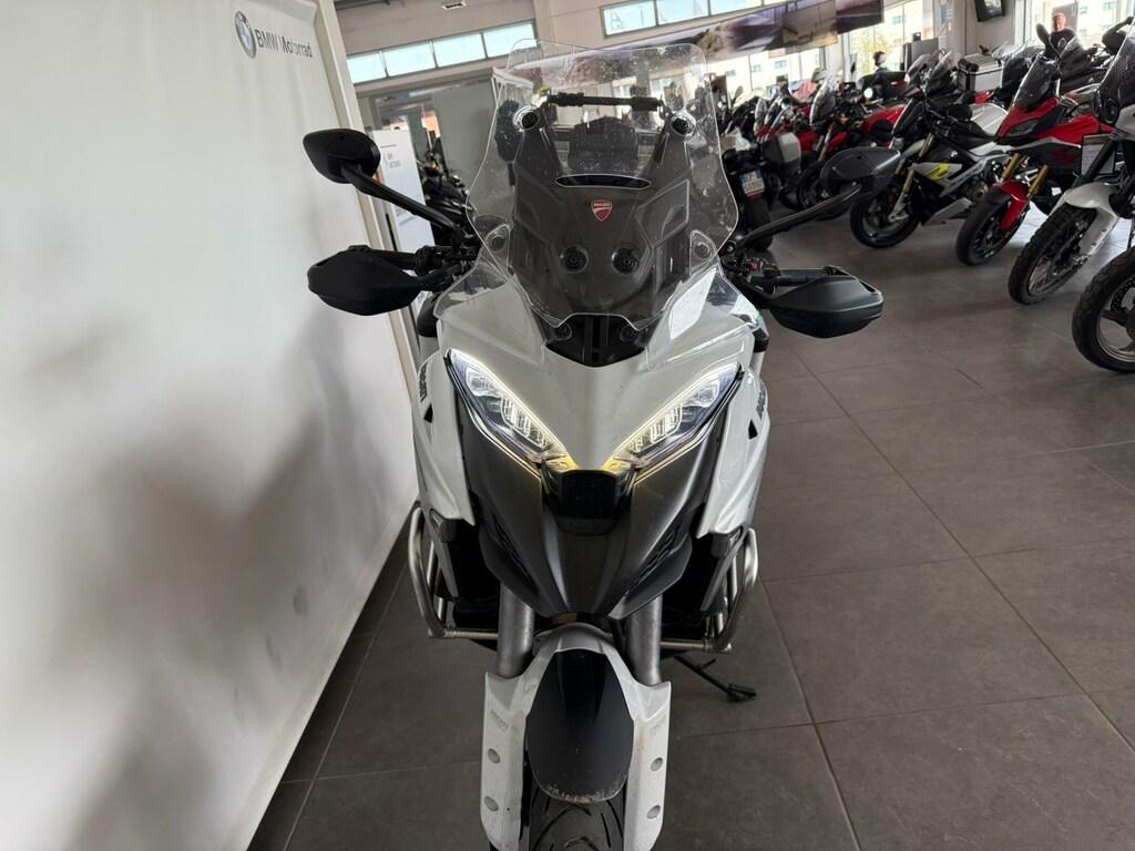 MULTISTRADA V4