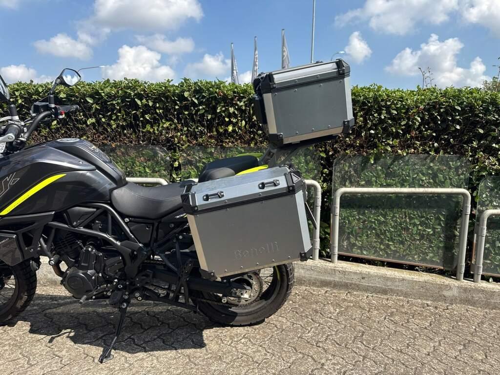 TRK 702