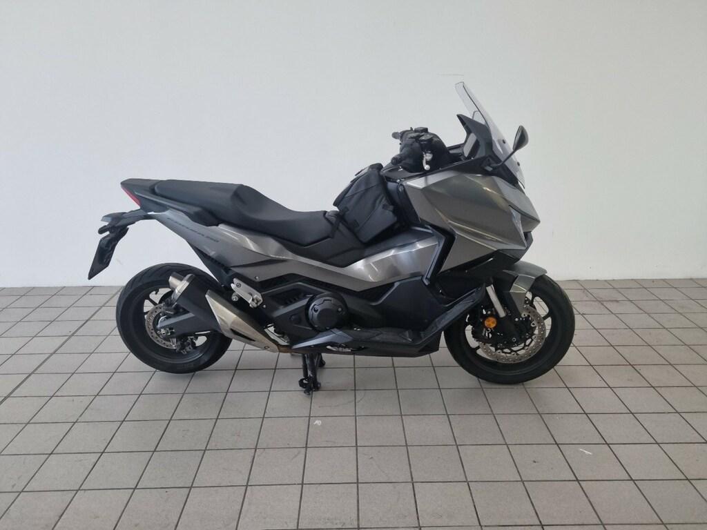 FORZA 750
