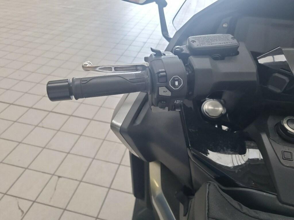 FORZA 750