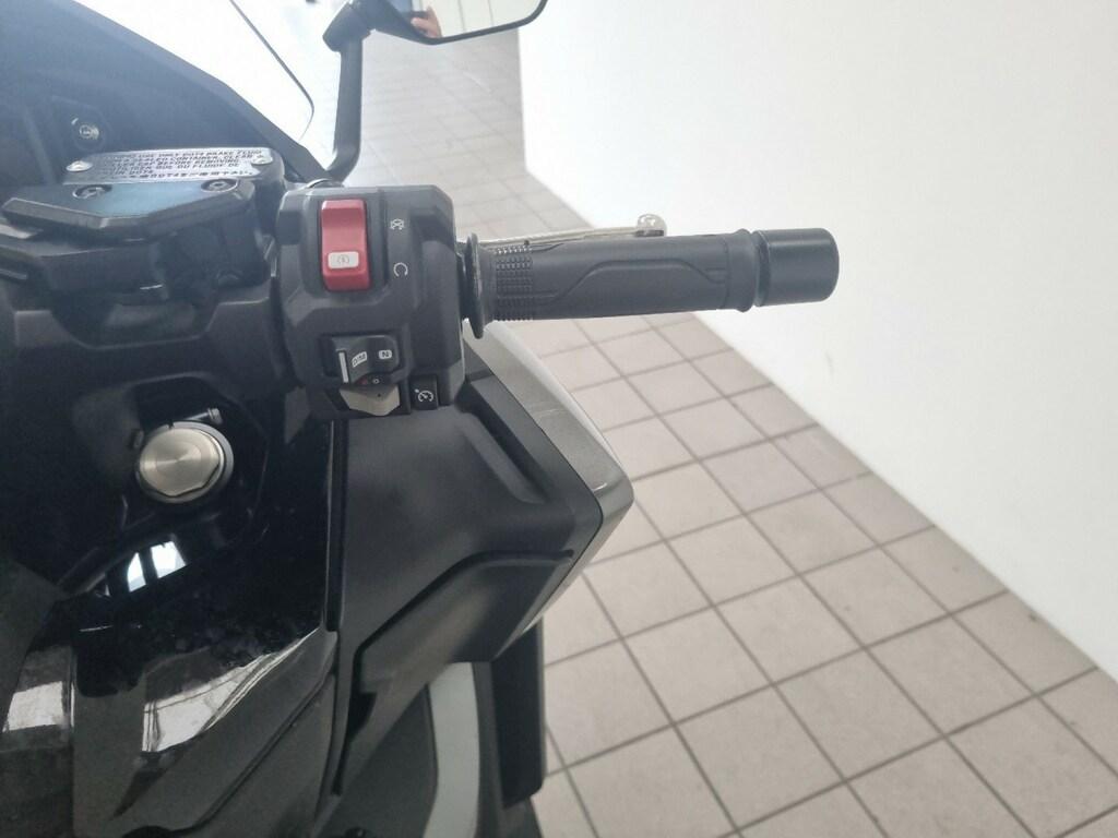 FORZA 750