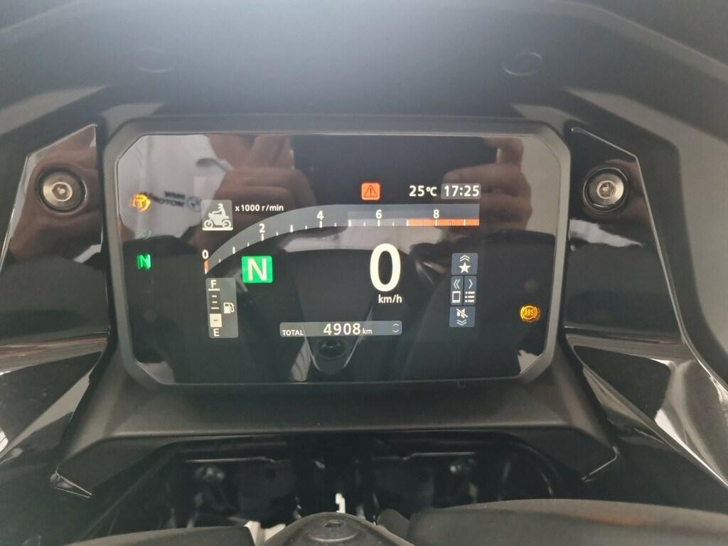 FORZA 750