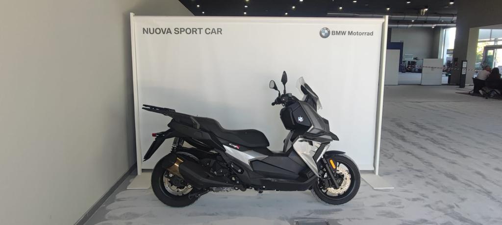 C 400 X