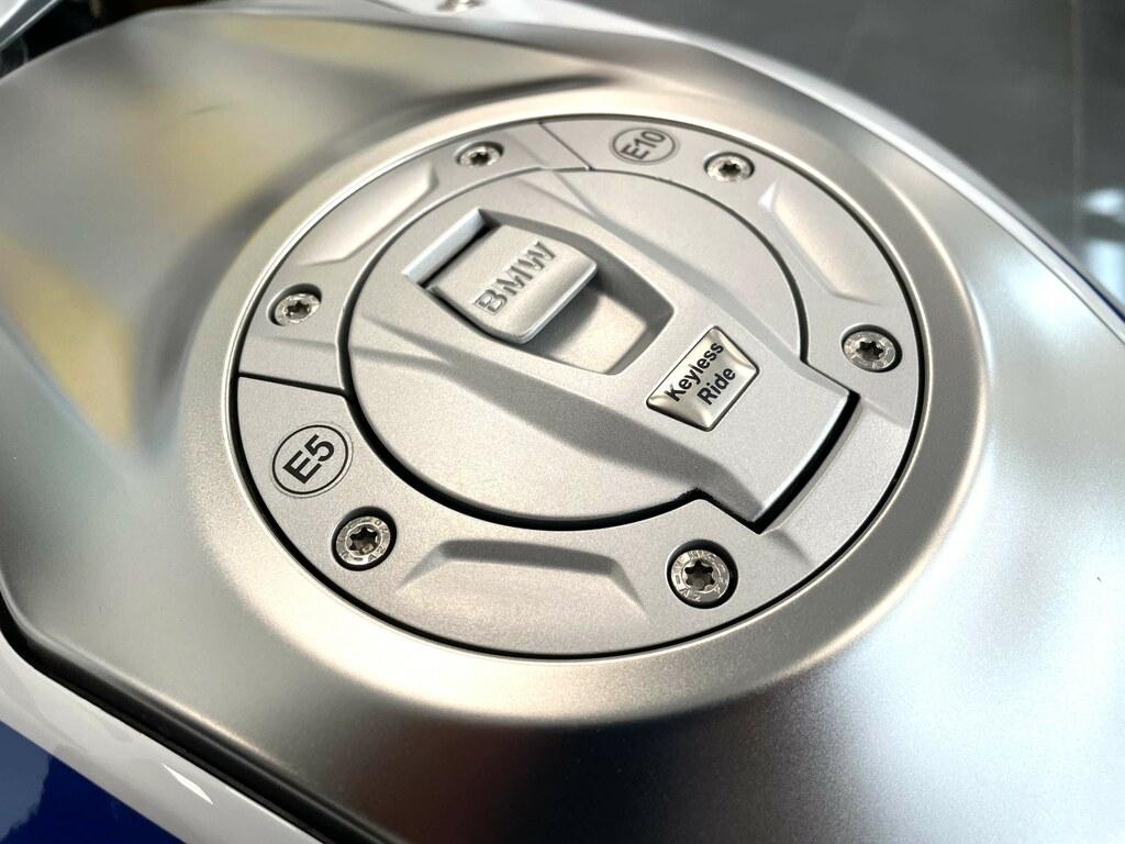 R 1250 R