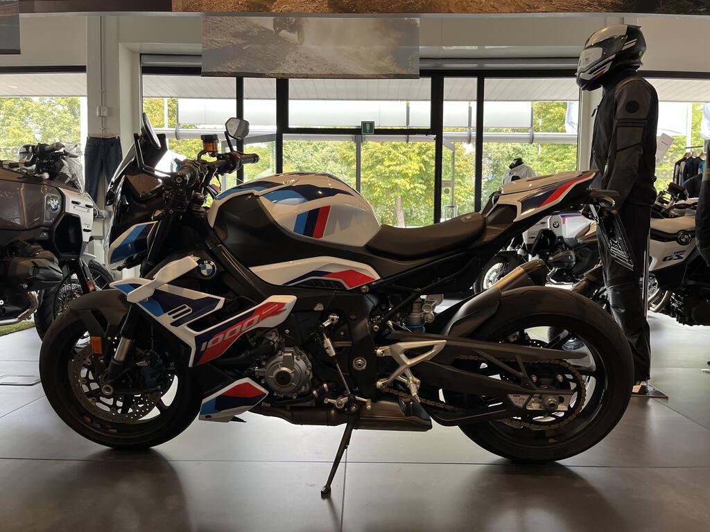 M 1000 R