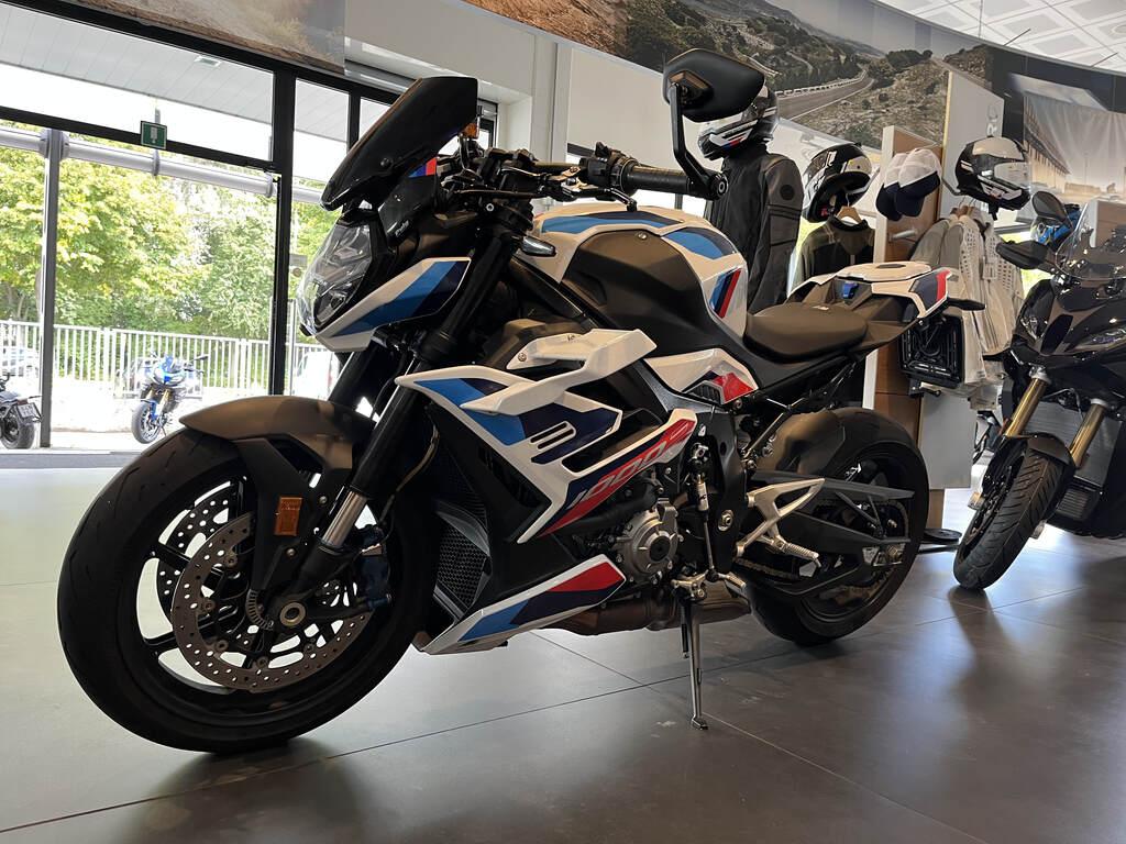 M 1000 R