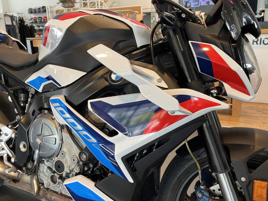 M 1000 R