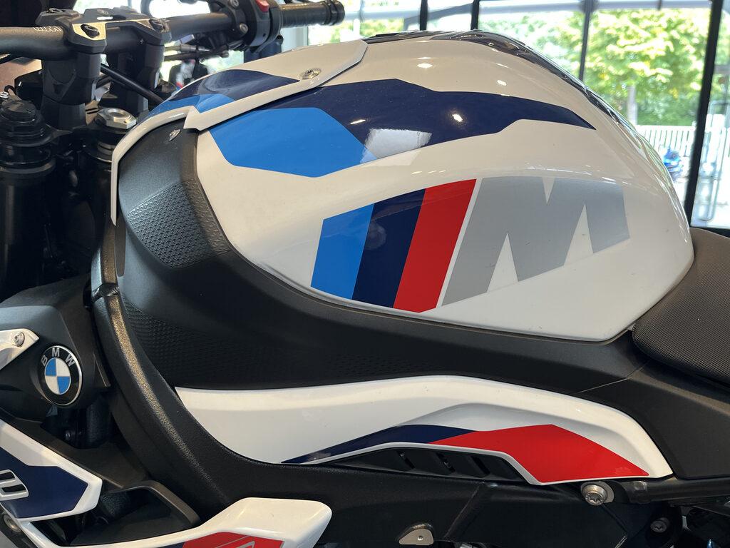 M 1000 R