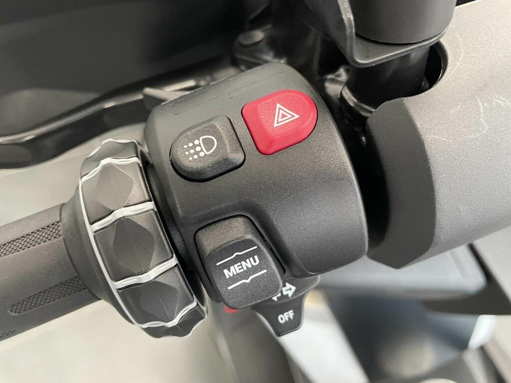 C 400 GT
