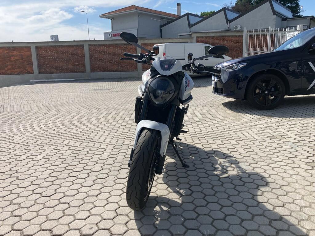 MONSTER 950
