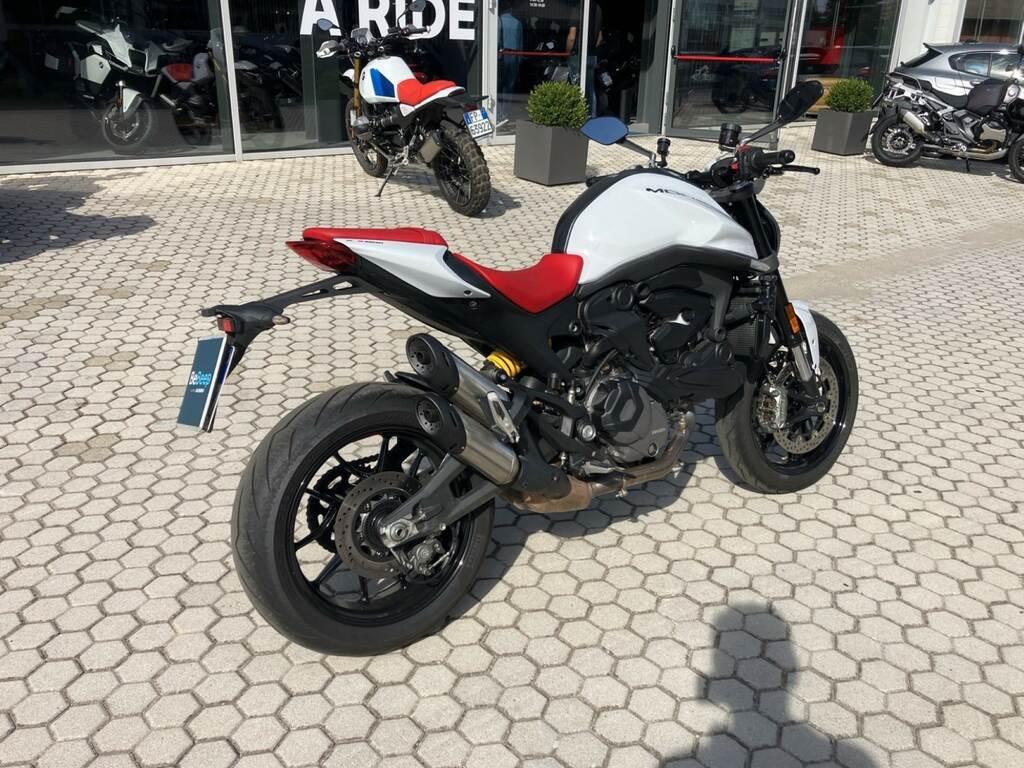 MONSTER 950