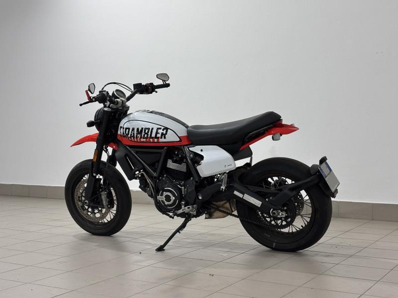 SCRAMBLER 800