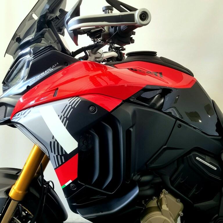 MULTISTRADA V4