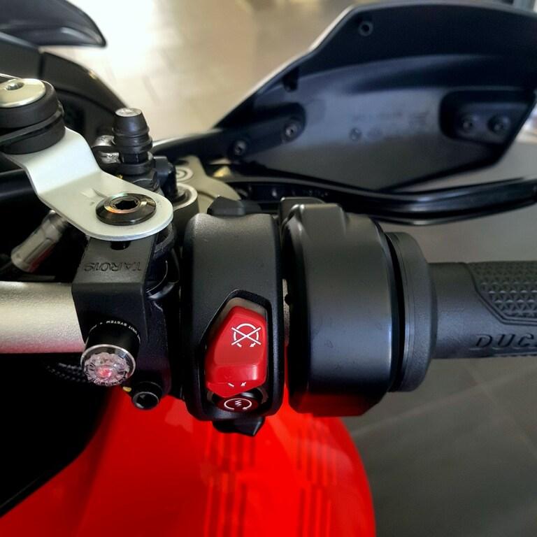 MULTISTRADA V4
