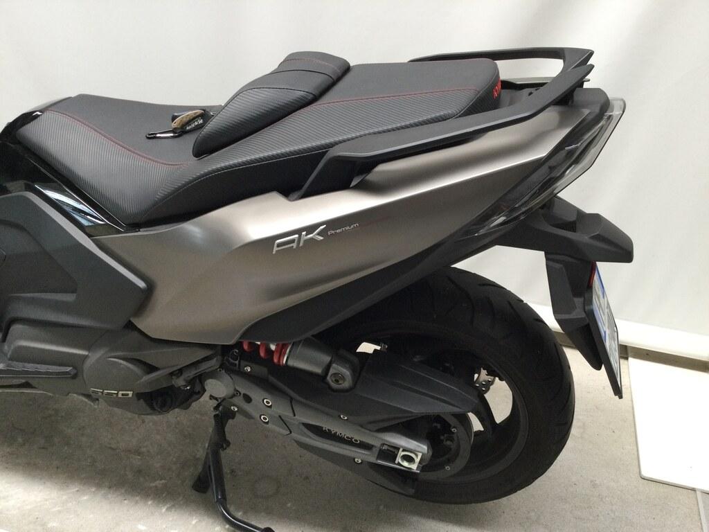 AK 550