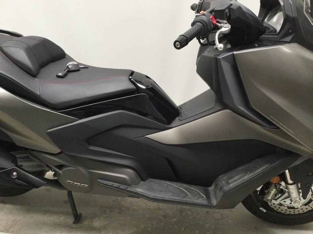 AK 550