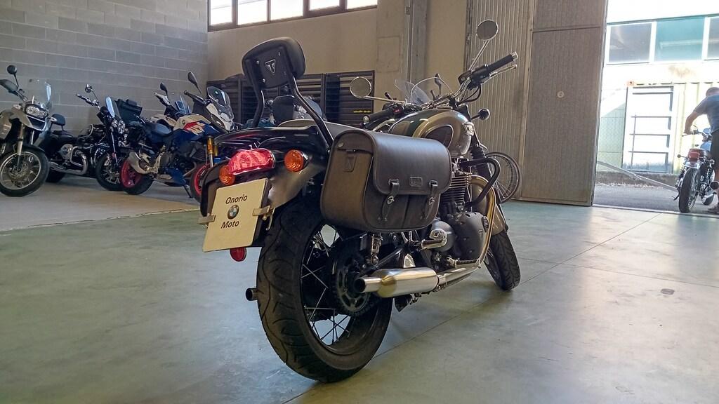BONNEVILLE 900 T100