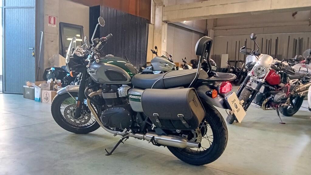 BONNEVILLE 900 T100