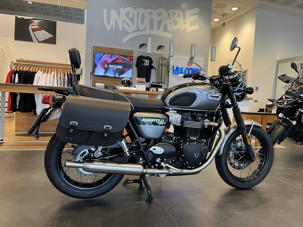 BONNEVILLE 900 T100
