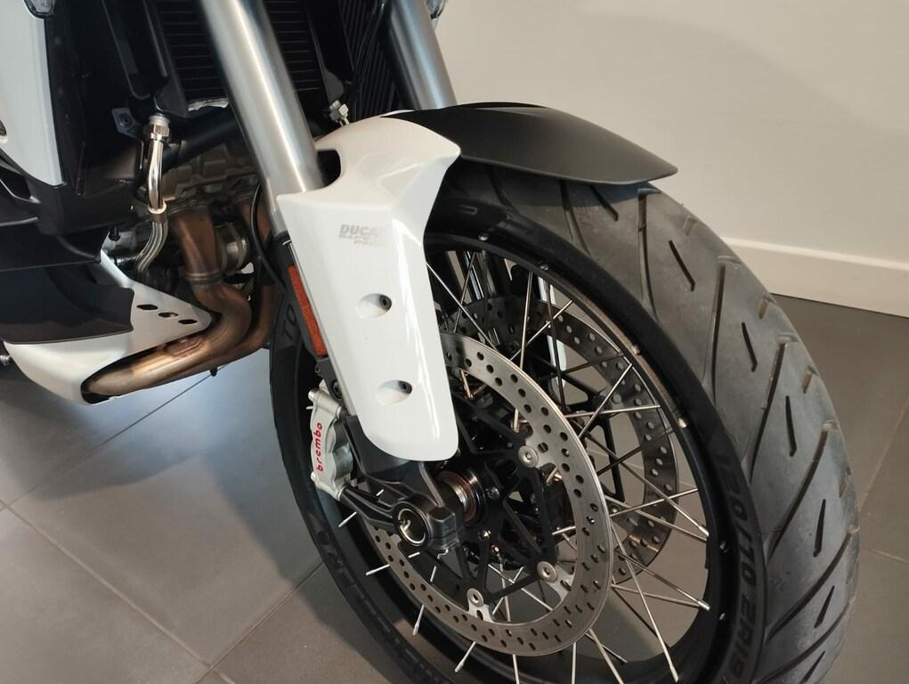 MULTISTRADA V4