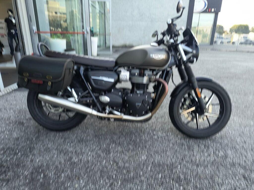 STREET TWIN 900