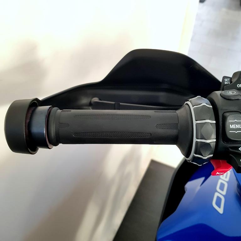 F 900 XR