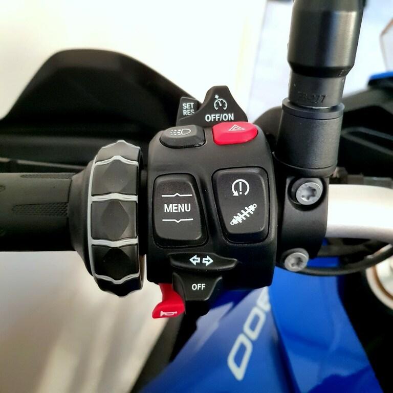 F 900 XR