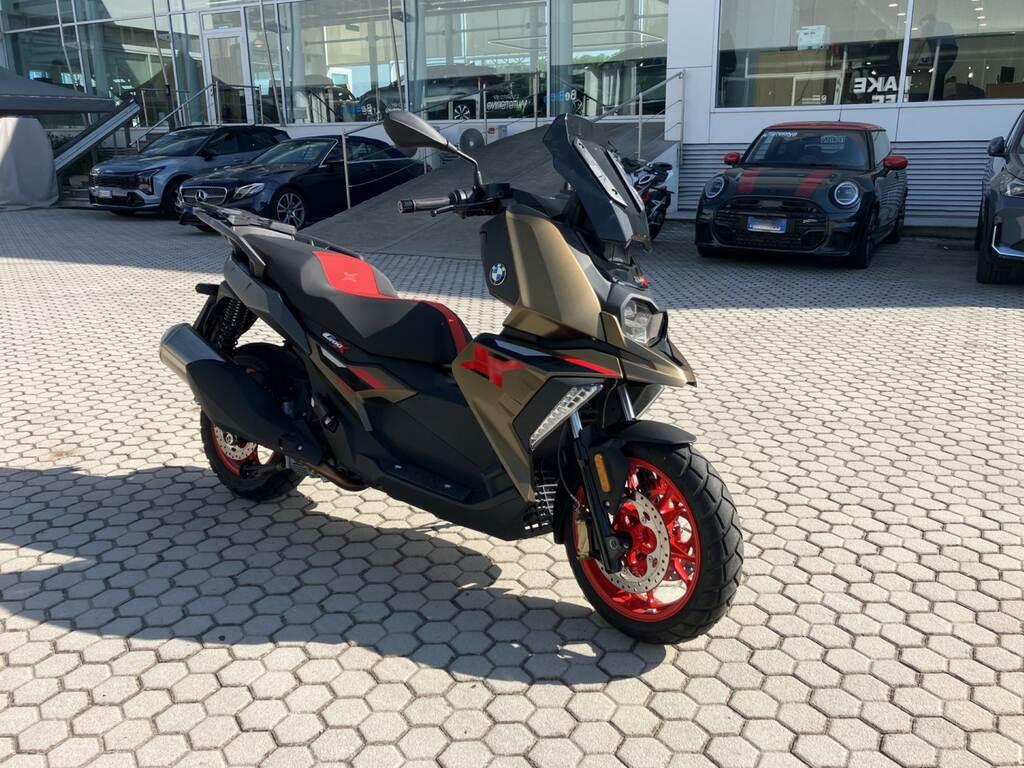 C 400 X