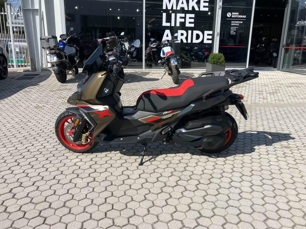C 400 X