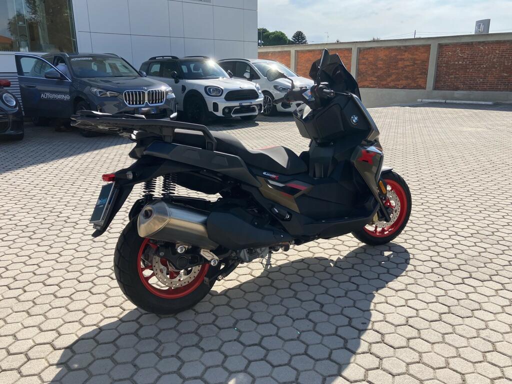 C 400 X