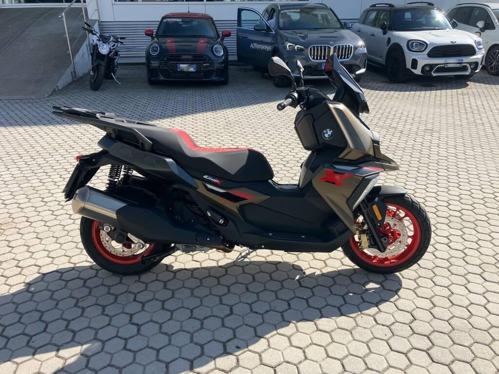 C 400 X