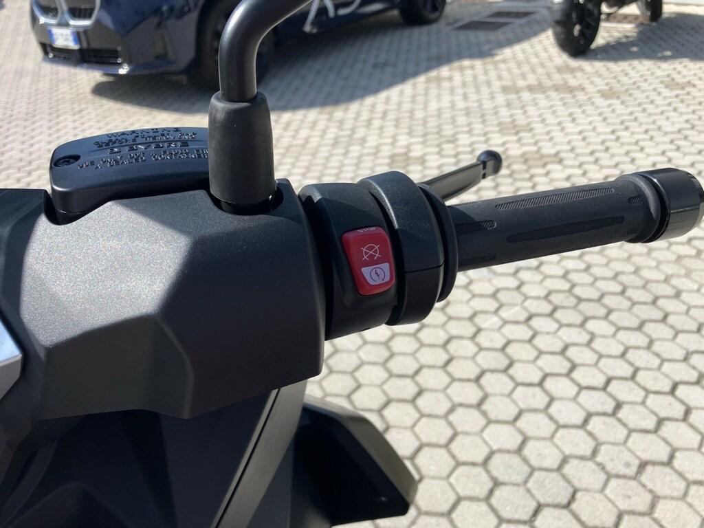 C 400 X
