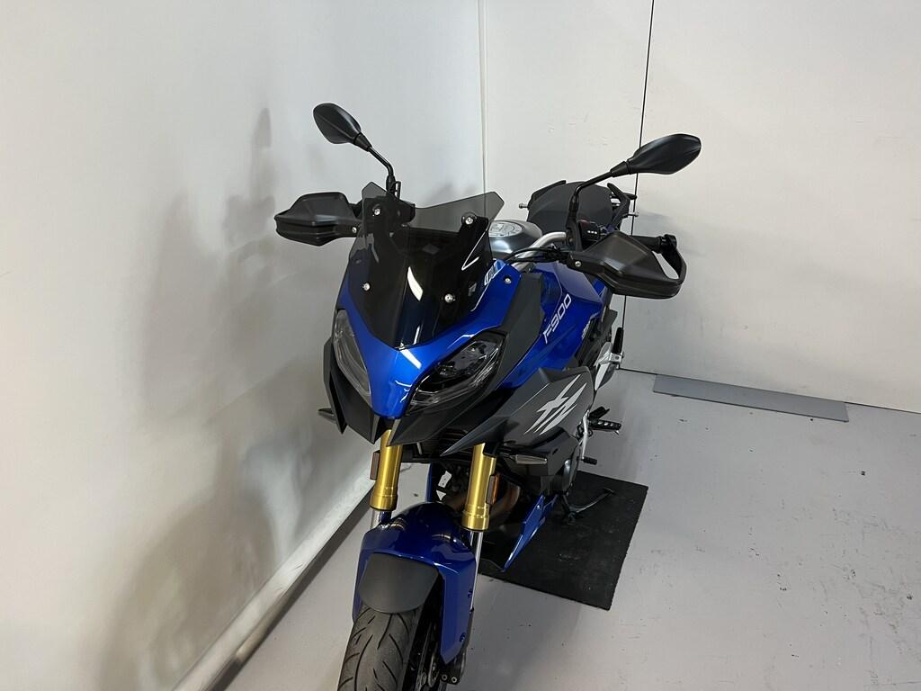 F 900 XR