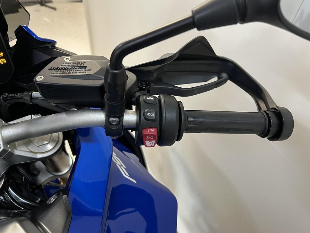 F 900 XR