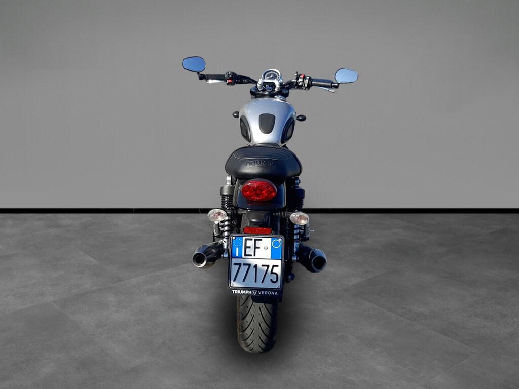 STREET TWIN 900