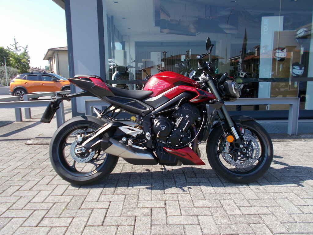 STREET TRIPLE 765