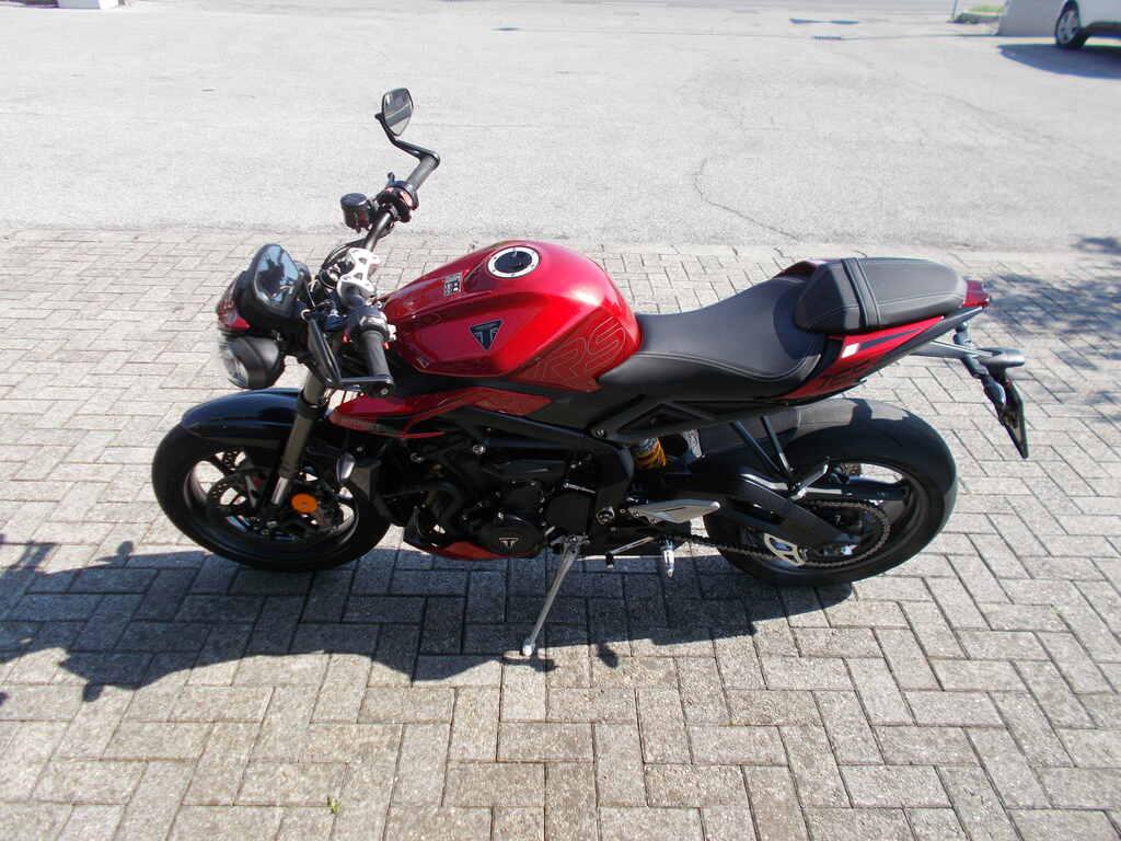 STREET TRIPLE 765