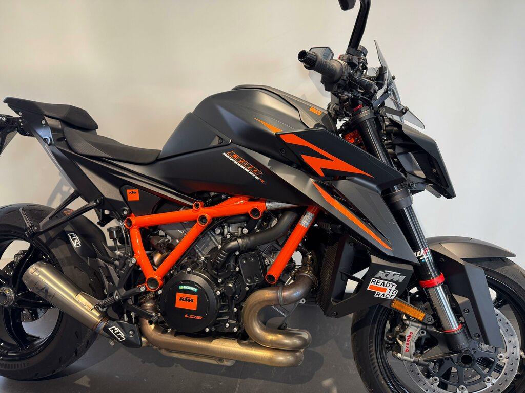 1390 SUPER DUKE
