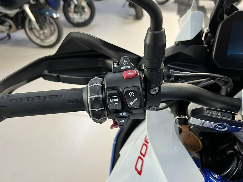 F 900 XR