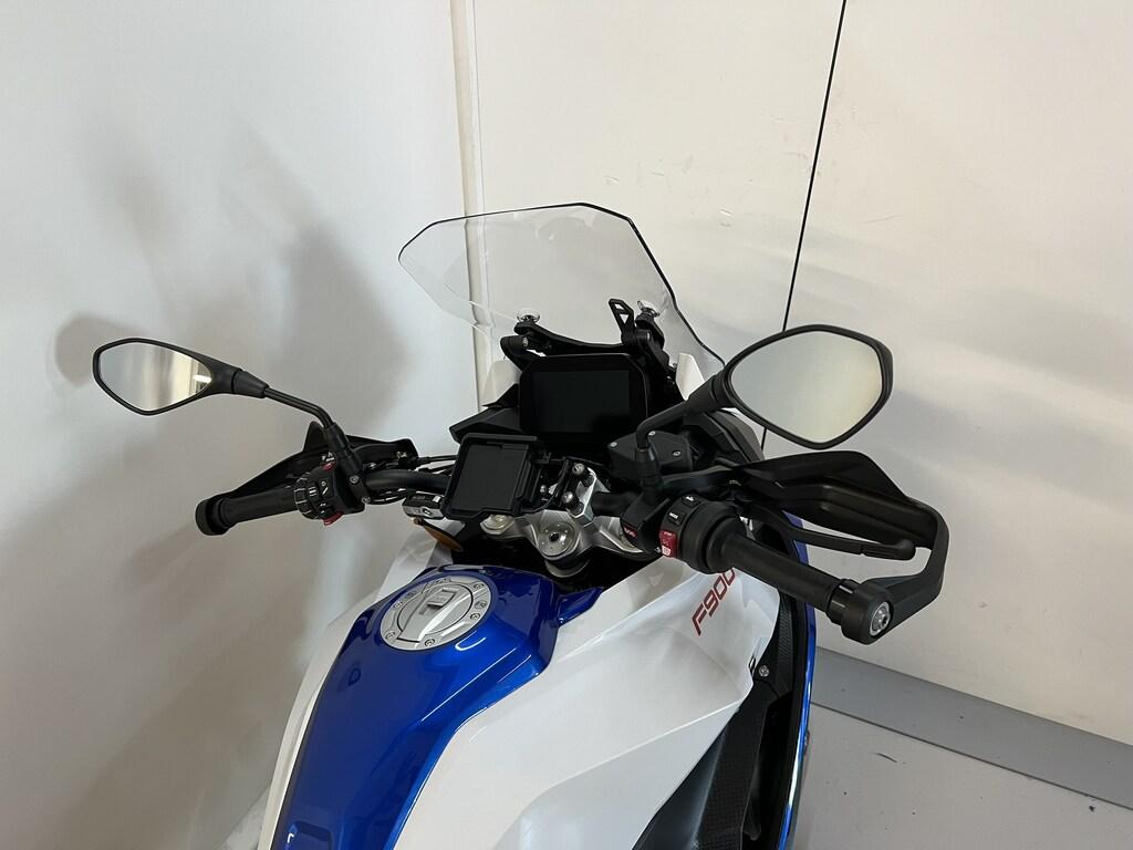 F 900 XR