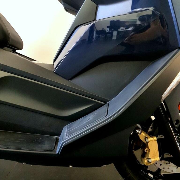 C 400 GT