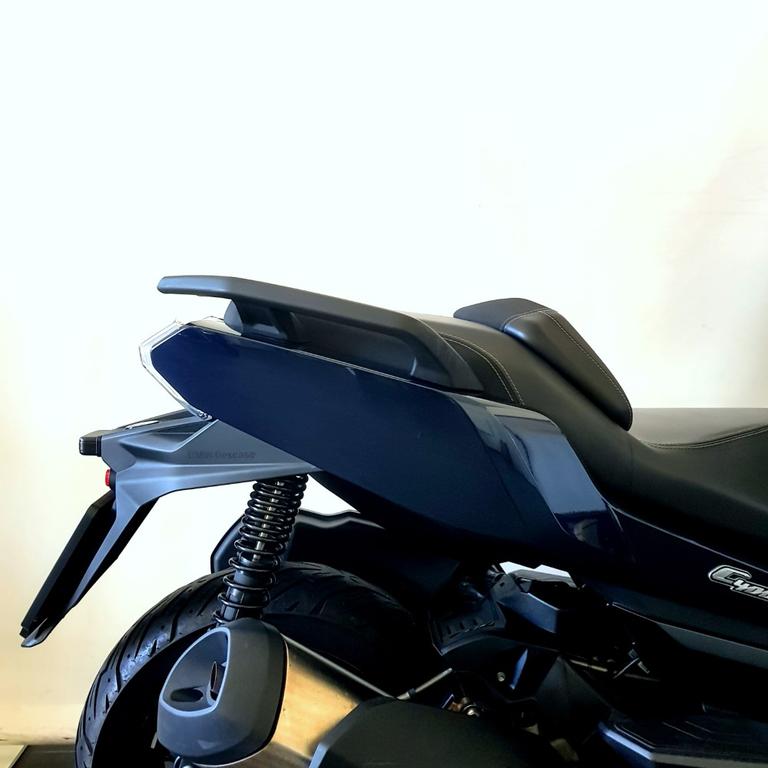 C 400 GT