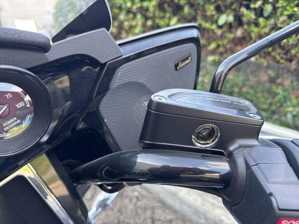 R 18