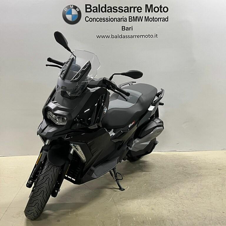 C 400 X