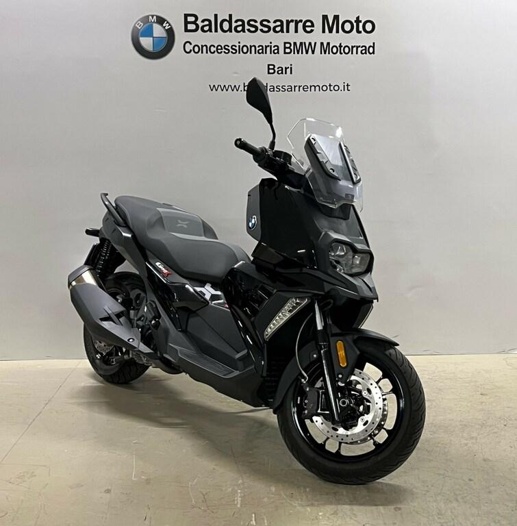 C 400 X