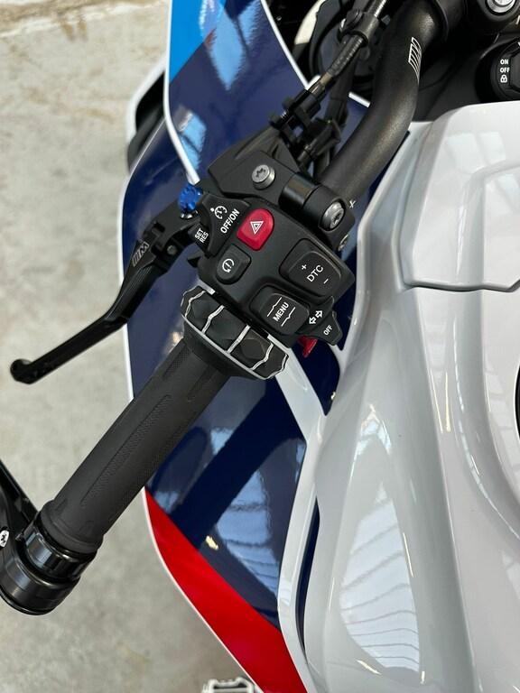 M 1000 XR