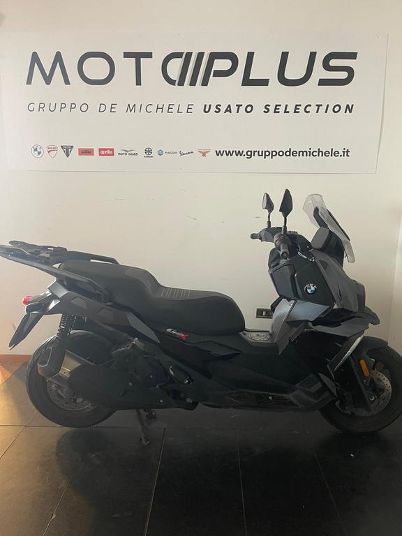 C 400 X