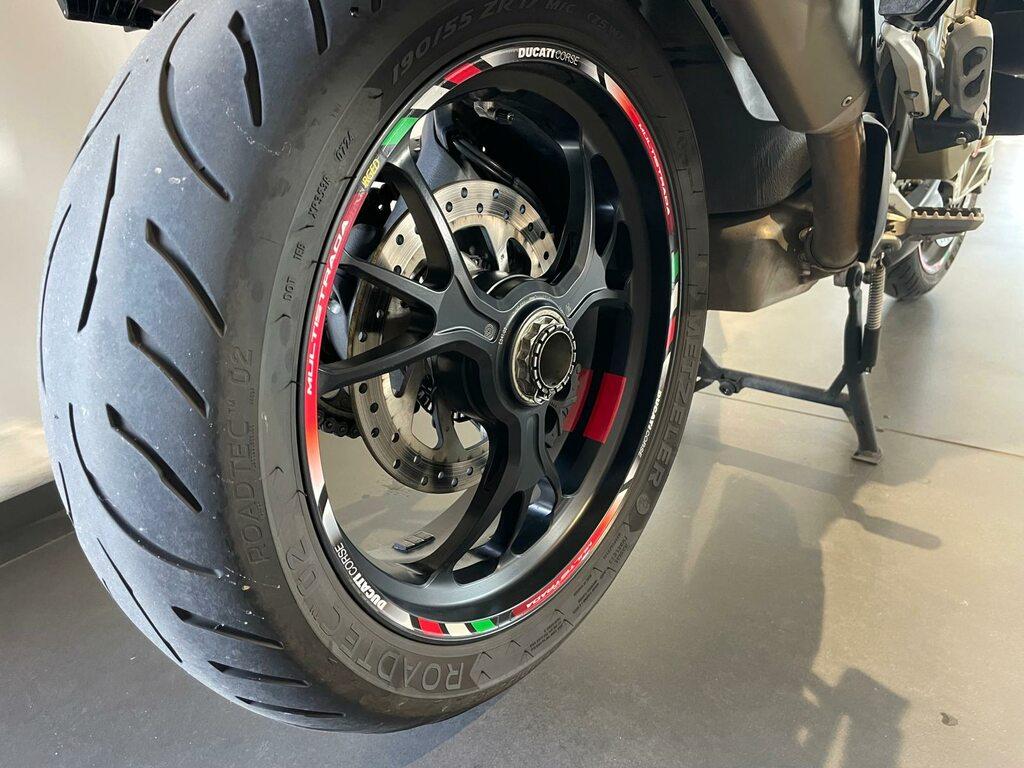 MULTISTRADA V4