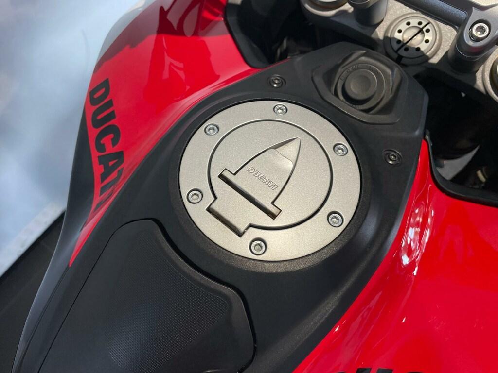 MULTISTRADA V4